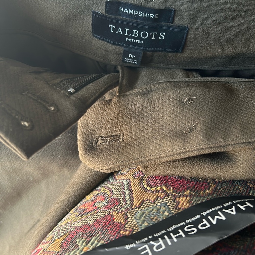 NWT TALBOTS 0P Hampshire ankle length pant with a slim leg